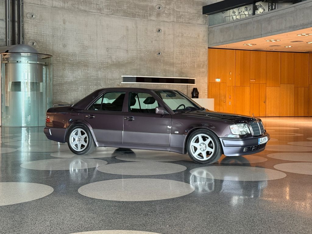 Mercedes-Benz E 500 W124