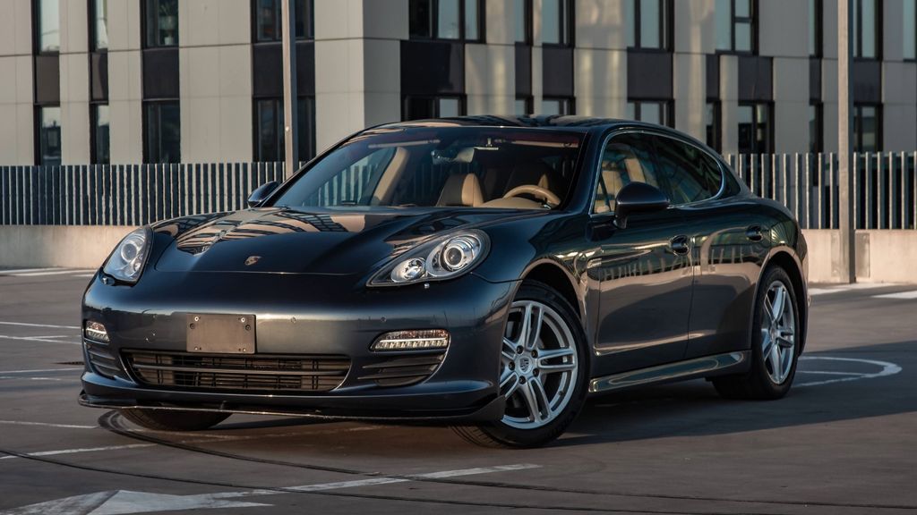 Bild des Angebotes Porsche Panamera 4S