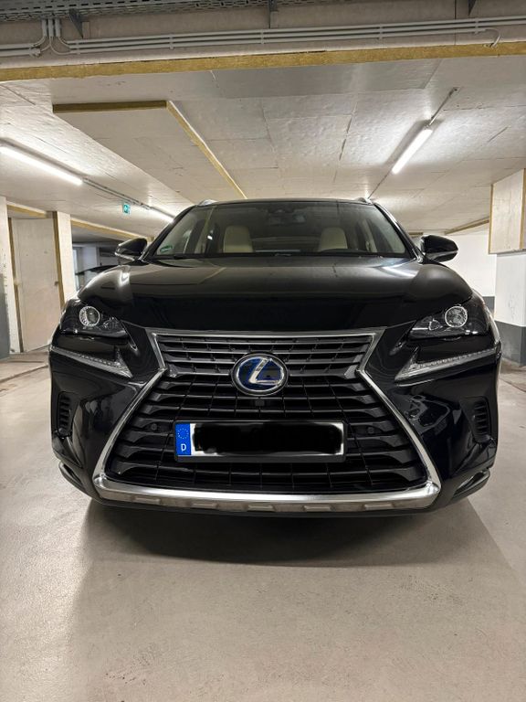 Bild des Angebotes Lexus NX 300h E-FOUR Launch Edition