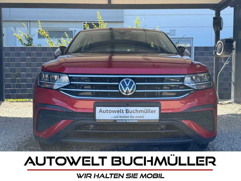 Bild des Angebotes Volkswagen Tiguan Allspace 2.0 TDI DSG,7-SITZE,PANO,AHK,LED