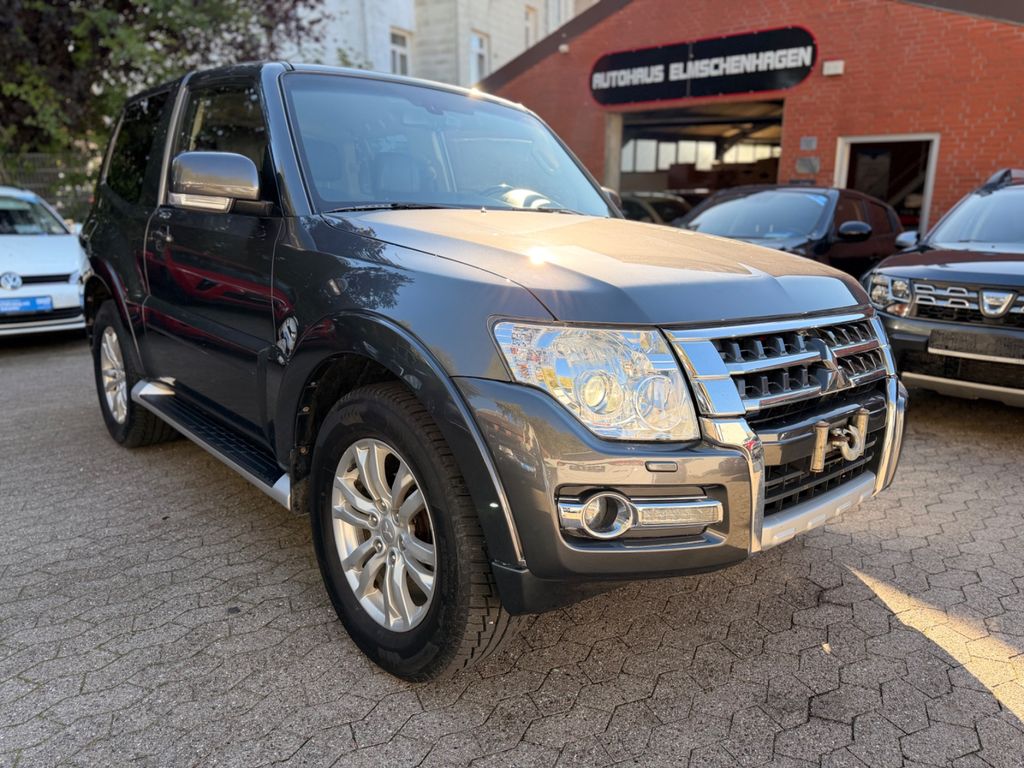 Bild des Angebotes Mitsubishi Pajero 3.2 DI-D 4x4 Luxury kurz'winde'Voll-Opt'