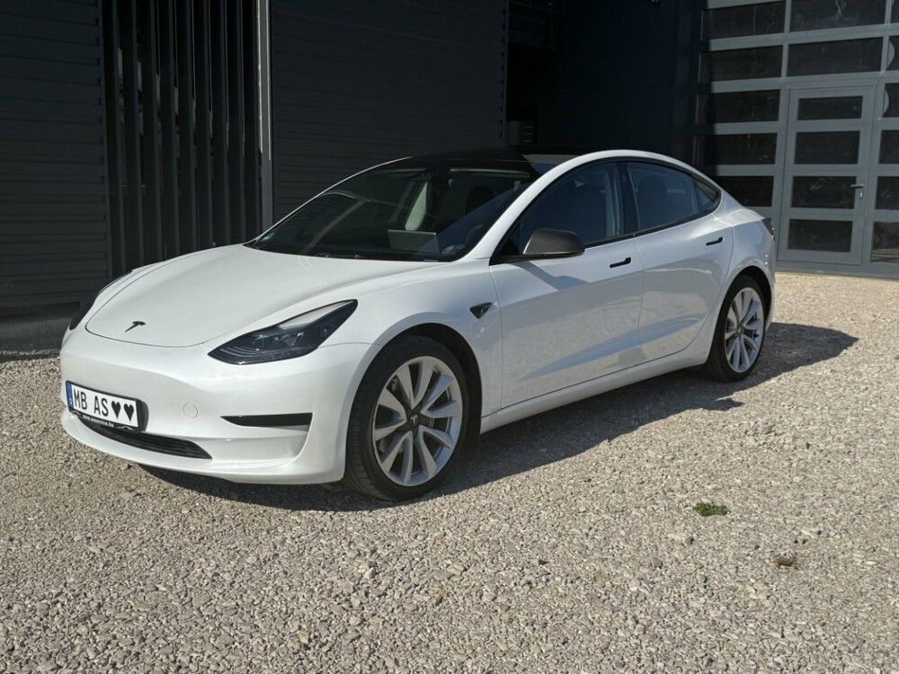 Bild des Angebotes Tesla Model 3 SR 19" Display