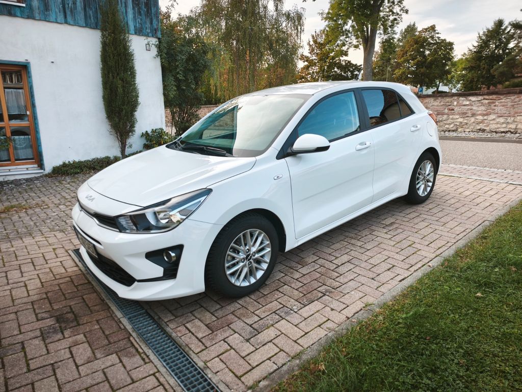 Bild des Angebotes Kia Rio 1.0 T-GDI 100; 8-fach bereift, Garantie!