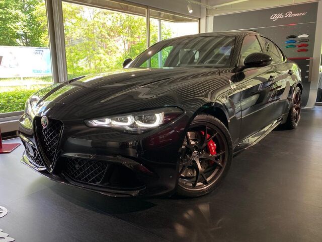 Bild des Angebotes Alfa Romeo Giulia Giulia Quadrifoglio Akrapovic*Tech*