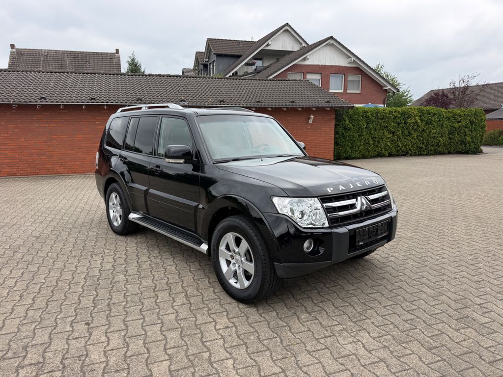 Bild des Angebotes Mitsubishi Pajero 3.2 DI-D Instyle 7-Sitze Automatik Leder