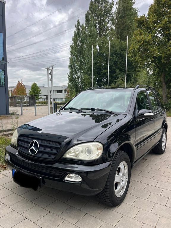 Bild des Angebotes Mercedes-Benz ML 270 CDI Comand-Leder/Schw.-6 Gang Tüv 10/27