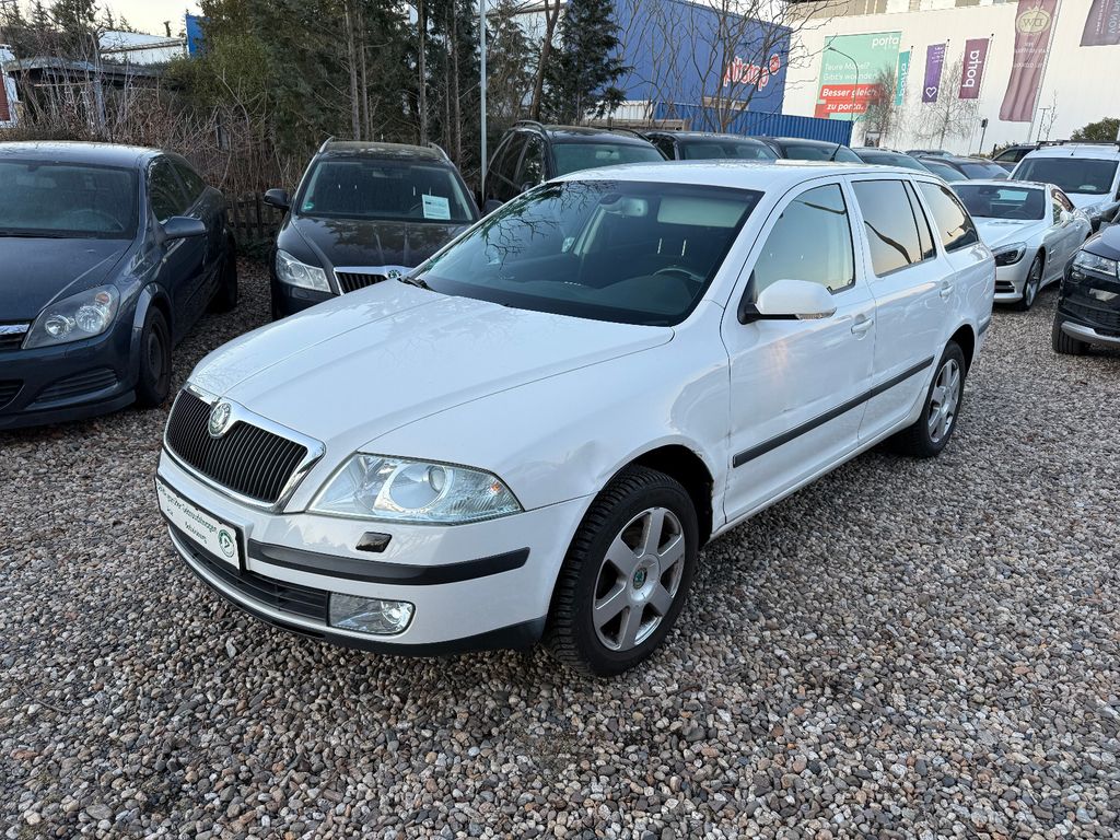 Bild des Angebotes Skoda Octavia Combi 2.0 FSI Elegance Xenon Klima-Aut.