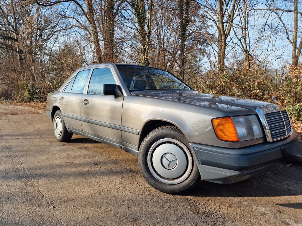 Bild des Angebotes Mercedes-Benz W124 250 D Oldtimer H Zulassung