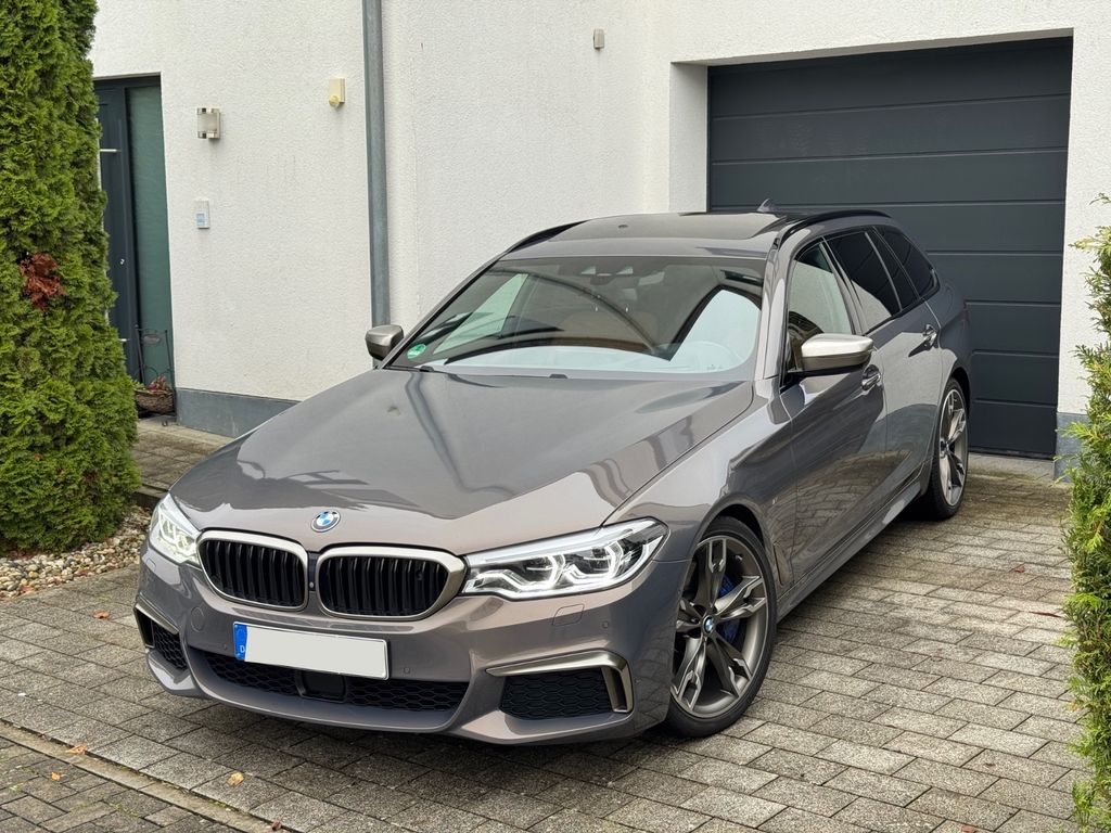 Bild des Angebotes BMW M550d xDrive Touring Individual B&W,NightVision,