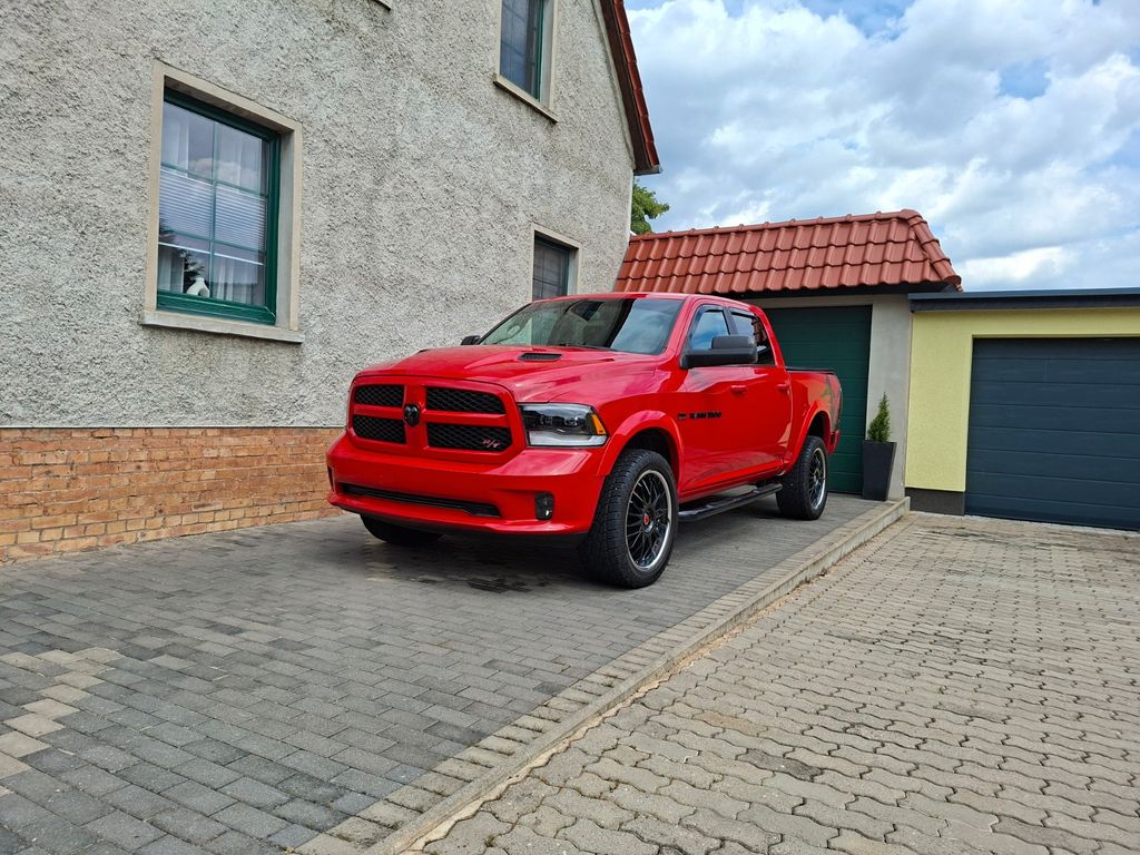 Bild des Angebotes Dodge RAM Sport 5,7 LPG  Hoch und Breit  einzigarti