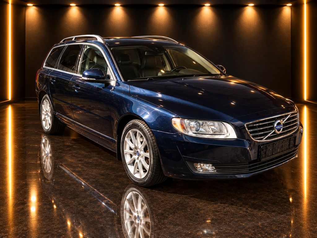Volvo V70 Kombi Momentum AWD/5 Zylinder/Memory/Tempo