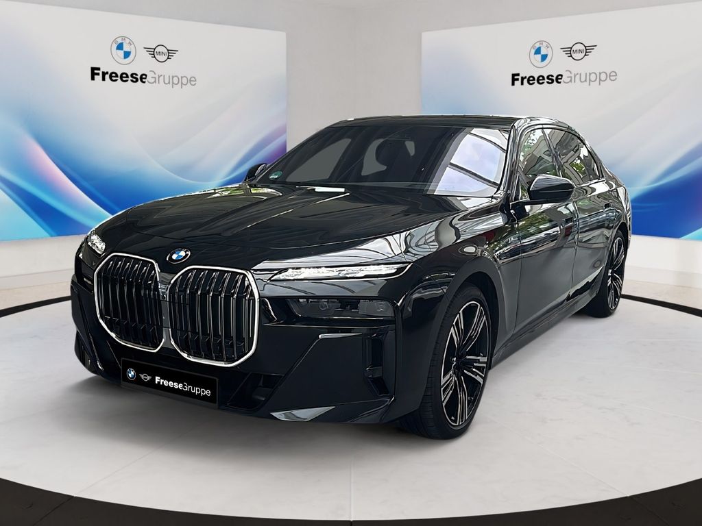 Bild des Angebotes BMW 740d xDrive AHK 360° STANDHZ HEAD-UP MASSAGE RFK