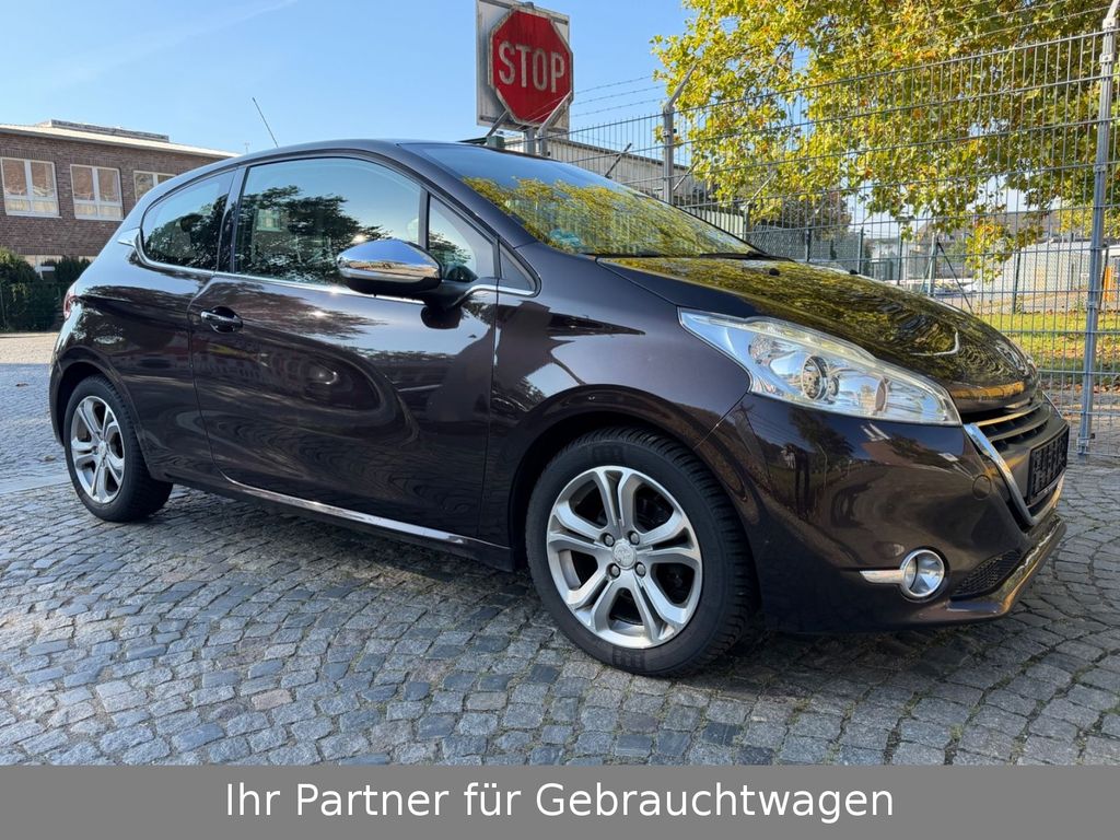 Bild des Angebotes Peugeot 208 Allure 1.6 eHDI Sport LED Navi