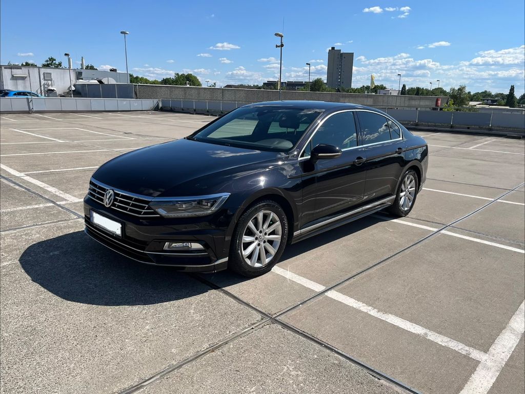 Bild des Angebotes Volkswagen Passat 2.0 TDI Highline R-Line BlueMotion