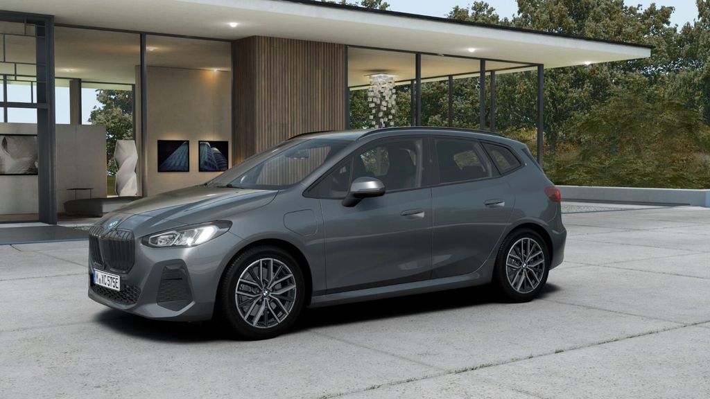 BMW 230e xDrive M Sportpaket Vorführwagenaktion