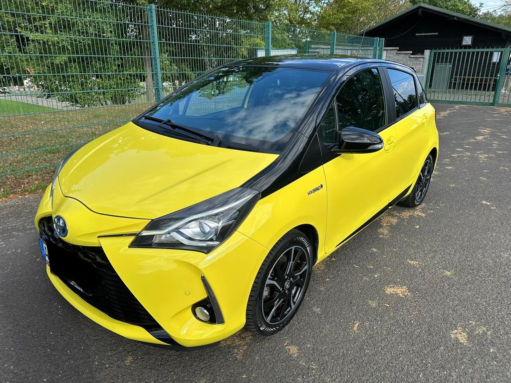 Bild des Angebotes Toyota Yaris 1,5-l-VVT-i Hybrid CVT Style Seleciton...