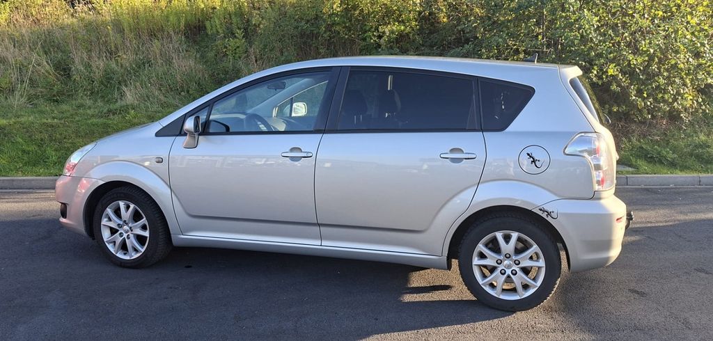 Bild des Angebotes Toyota Corolla Verso 1.8-l-VVT-i Team Team