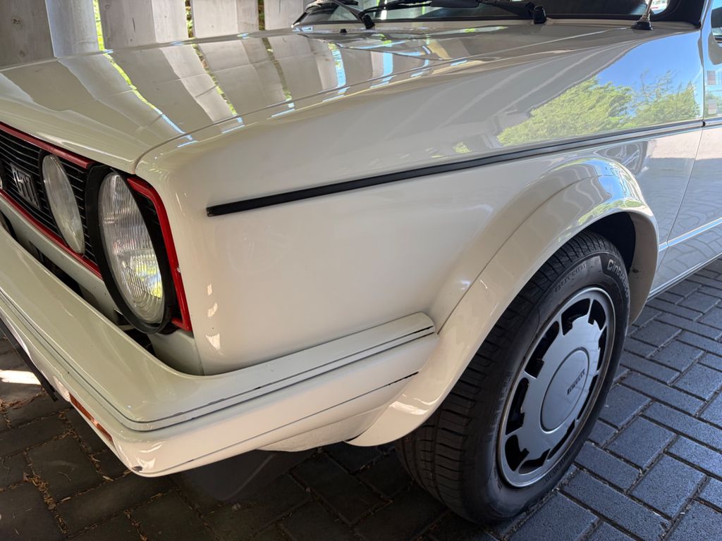 Volkswagen Golf 1 GTI Pirelli W65