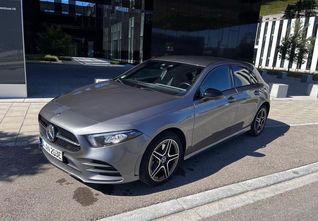 Bild des Angebotes Mercedes-Benz 250 e AMG Line Plug-in-Hybrid