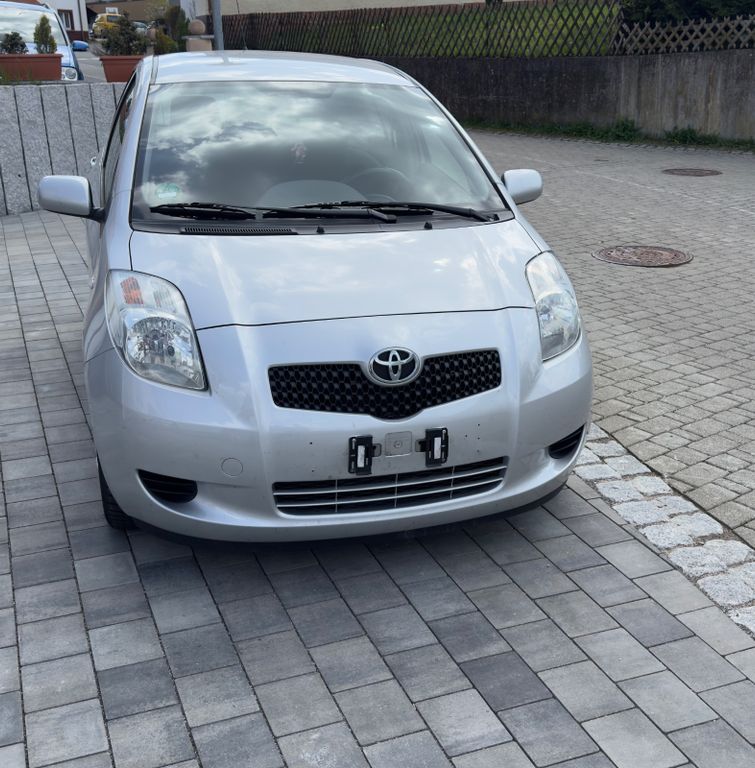 Bild des Angebotes Toyota Yaris 1,0-l-VVT-i -