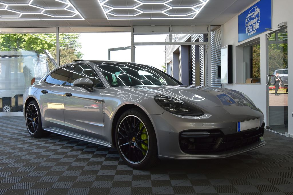 Bild des Angebotes Porsche Panamera Turbo S