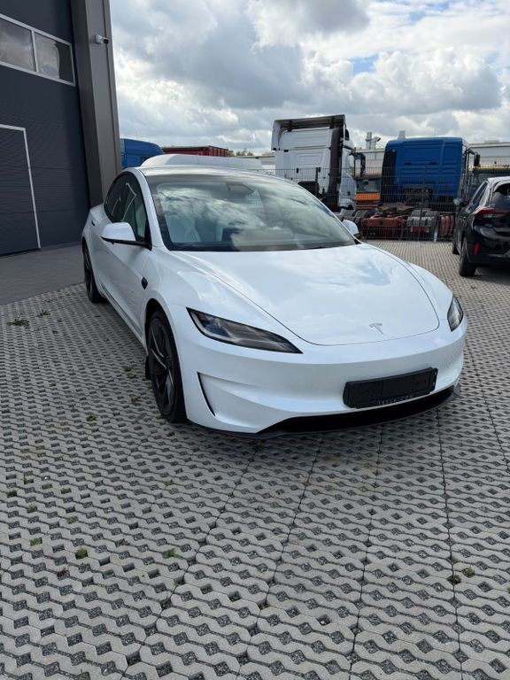 Bild des Angebotes Tesla Model 3 Long Range Dual AWD Performance