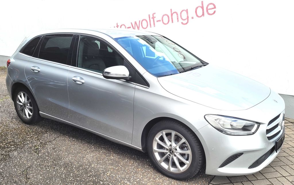 Bild des Angebotes Mercedes-Benz B 200 7G-DCT Style Rückfahrkamera, CarPlay, Navi