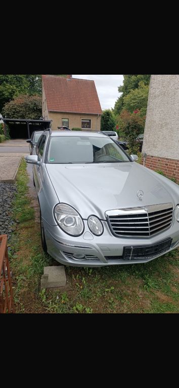 Bild des Angebotes Mercedes-Benz E 220 CDI T BlueEFFICIENCY AVANTGARDE AVANTGARDE
