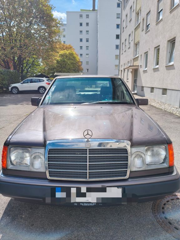 Mercedes-Benz 400 E W124 V8 | 4.2 | 279 PS