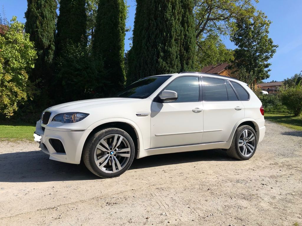 Bild des Angebotes BMW E70 X5M 555PS Panorama Navi