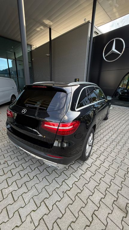 Bild des Angebotes Mercedes-Benz 220