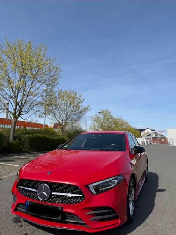 Bild des Angebotes Mercedes-Benz A180d AMG Line + 18 Zoll AMG FELGE