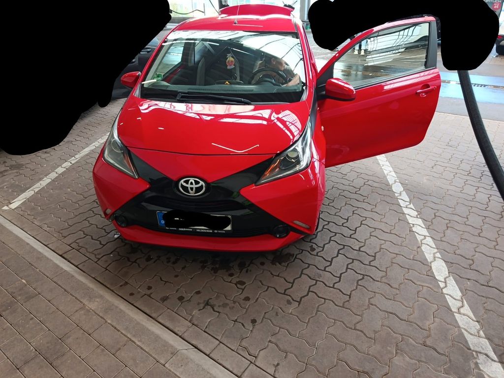 Bild des Angebotes Toyota Aygo (X) 1,0-l-VVT-i x x