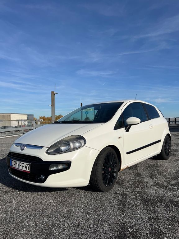 Bild des Angebotes Fiat Punto Evo TÜV 5/27
