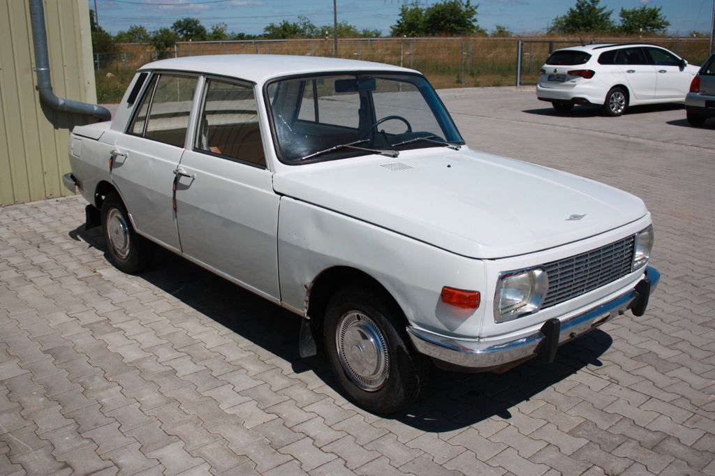 Bild des Angebotes Wartburg 353 inkl. Gutachten - Mit Originalradio !