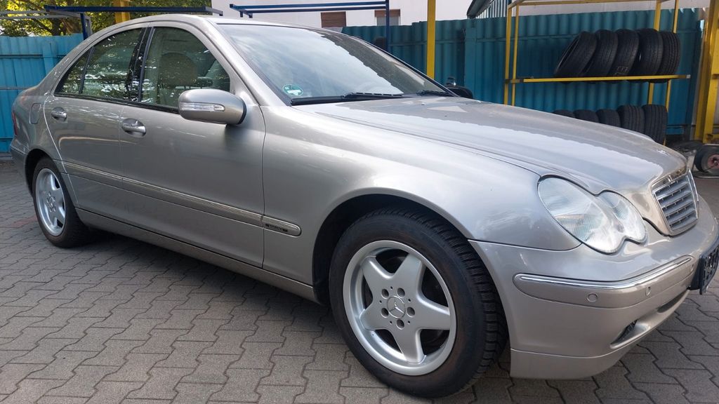 Bild des Angebotes Mercedes-Benz Mercedes Benz C240 Automatik Scheckheft Tüv Neu