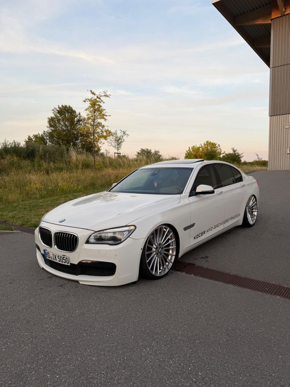 Bild des Angebotes BMW 730d xDrive -