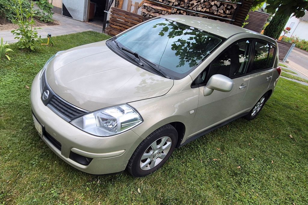 Bild des Angebotes Nissan Tiida 1.6  Klima / AHK / 8x Bereifung / Tempomat