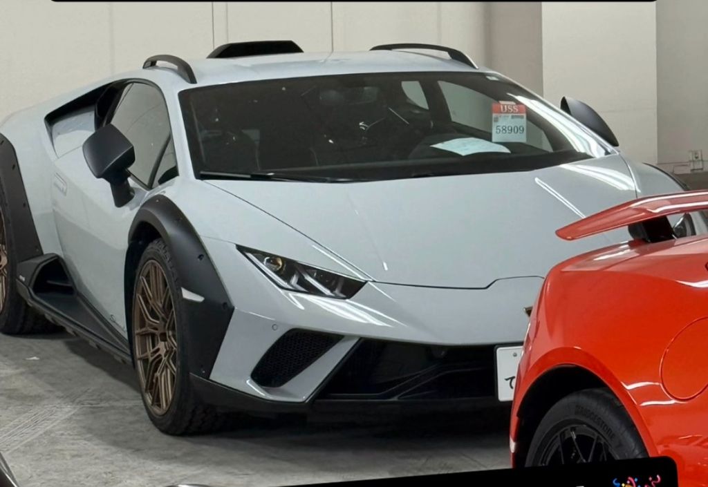Bild des Angebotes Lamborghini Huracán Sterrato "1 of 1.499"