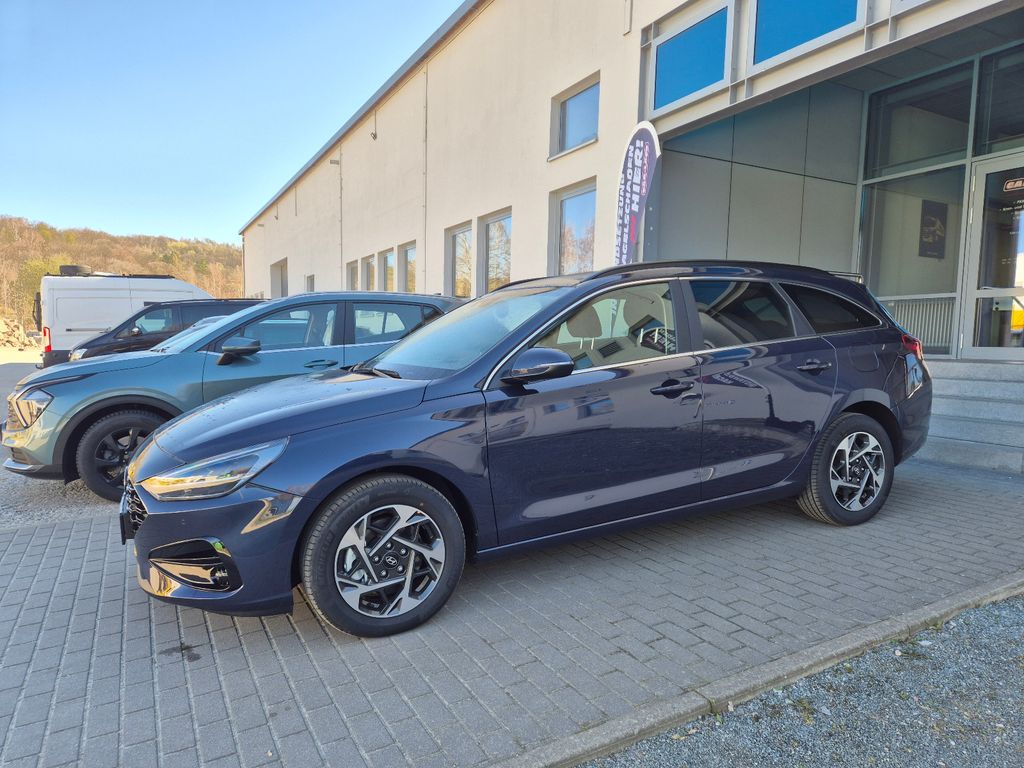 Bild des Angebotes Hyundai i30 Kombi Automatik Family Modell 2026