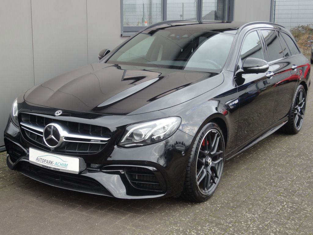 Bild des Angebotes Mercedes-Benz E 63 S AMG 4MATIC+ T Carbon Burmester Pano Night