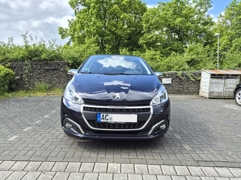 Bild des Angebotes Peugeot 208 Urban Move 1.2 Pure Tech Gepflegt Unfallfrei