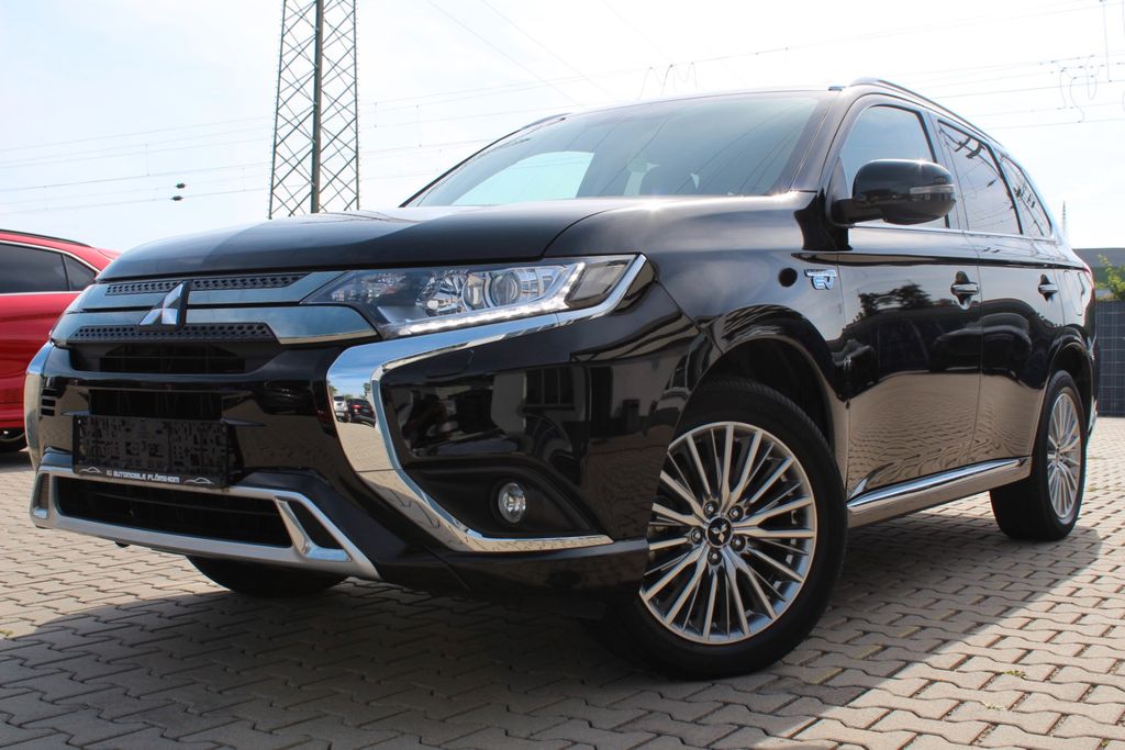 Mitsubishi Outlander 2.4 PHEV Basis Spirit Navi R.Kamera