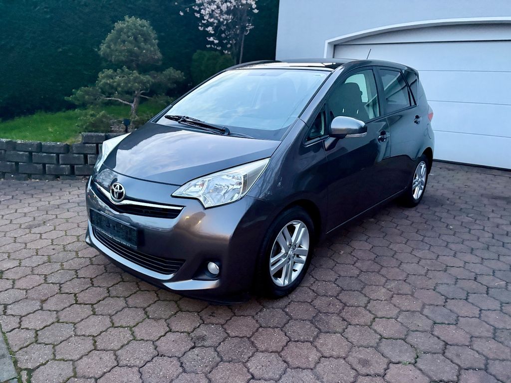 Bild des Angebotes Toyota Verso-S Club AUTOMATIK,PANO,BLUETOOTH,TÜV 7-27