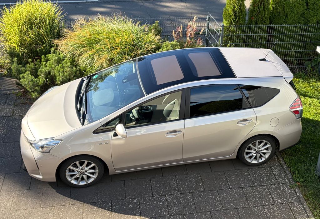 Toyota Prius+ 1.8-l-VVT-i Executive Pano