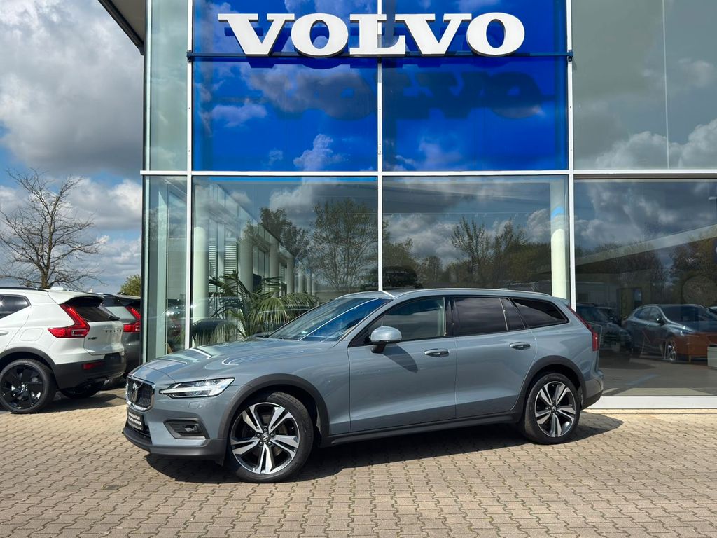 Bild des Angebotes Volvo V60 Cross Country B4 AWD Geartronic Ultimate
