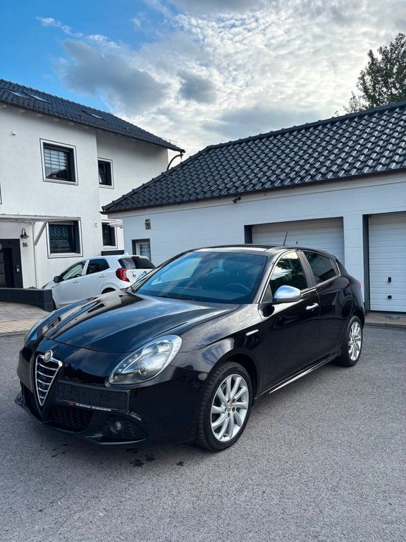 Bild des Angebotes Alfa Romeo Giulietta Turismo Voll 90km motor