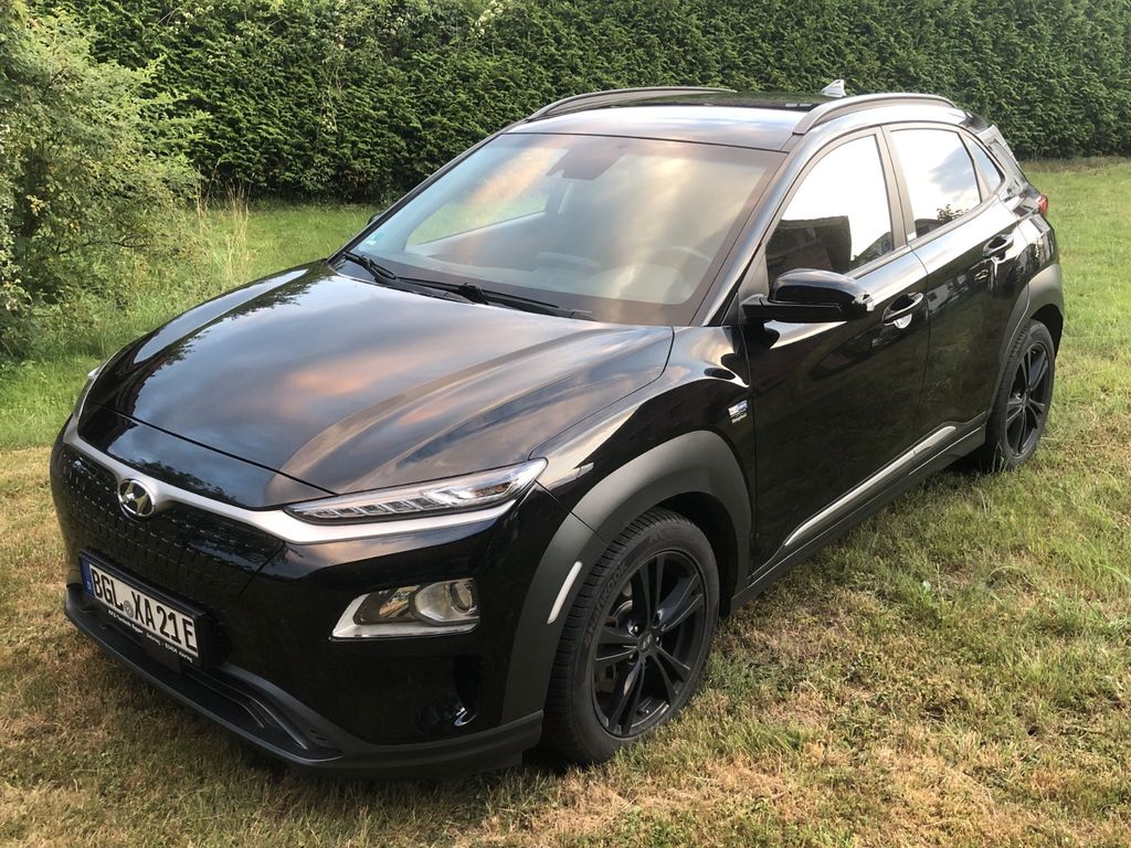 Bild des Angebotes Hyundai KONA Elektro 64kwh Akku (AHK 1300 kg)