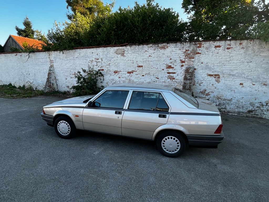 Alfa Romeo Alfa 75 1.6 TOPZUSTAND TRANSAXLE 1.Lack