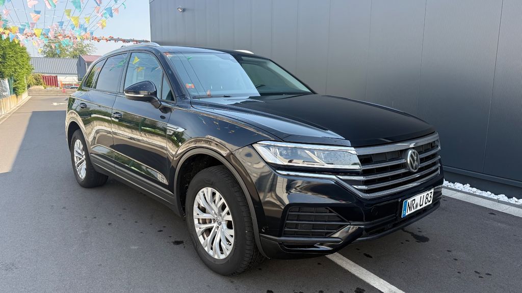 Bild des Angebotes Volkswagen Touareg Basis 4Motion